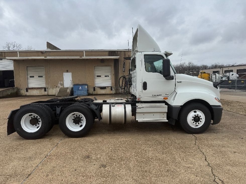 Day Cab Tractor-Heavy Duty Tractors-International-2019-LT625-Mount Juliet-TN-427,006\n\t\tmiles-$ 25,750 - Image 8