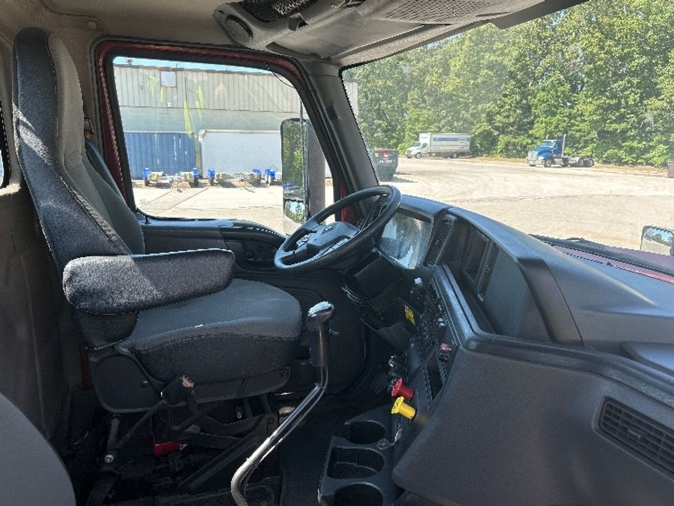 Day Cab Tractor-Heavy Duty Tractors-International-2019-LT625-Muskegon-MI-210,574\n\t\tmiles-$ 39,250 - Image 14