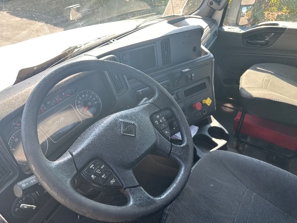 Day Cab Tractor-Heavy Duty Tractors-International-2019-LT625-Nashville (Mount Juliet)-TN-173,250\n\t\tmiles-$ 33,000 - Image 10