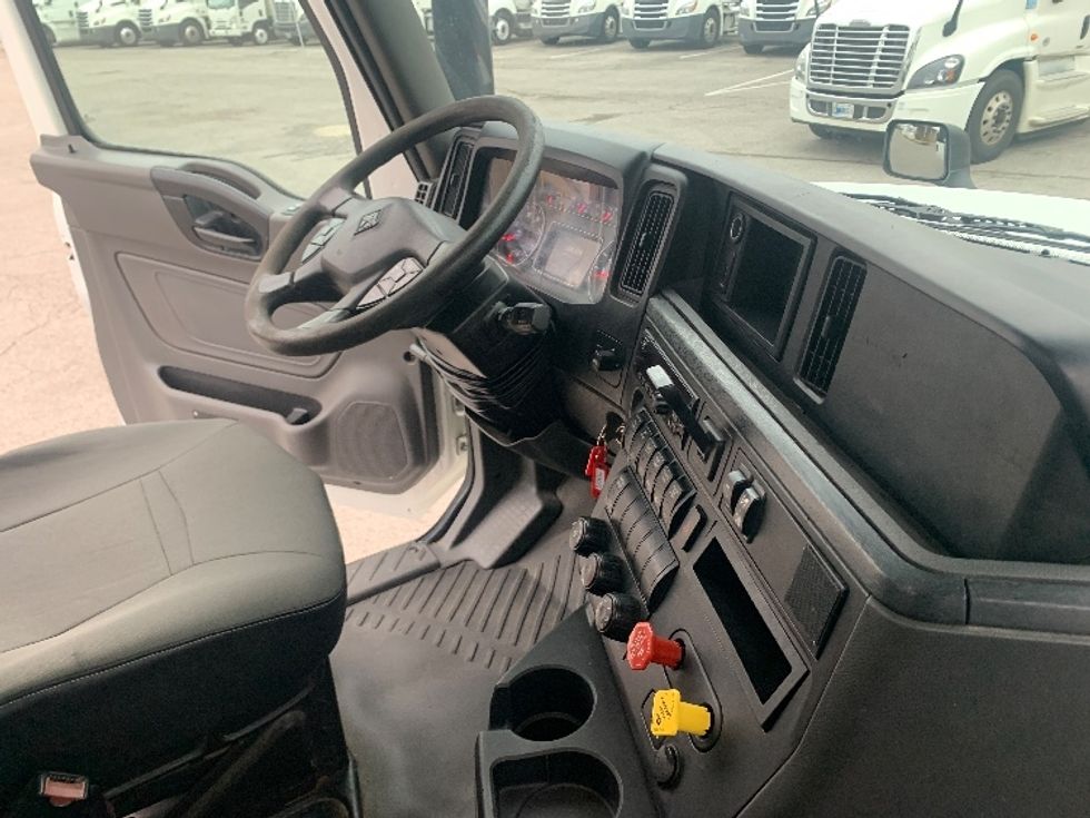 Day Cab Tractor-Heavy Duty Tractors-International-2019-LT625-Nashville-TN-508,445\n\t\tmiles-$ 22,250 - Image 14