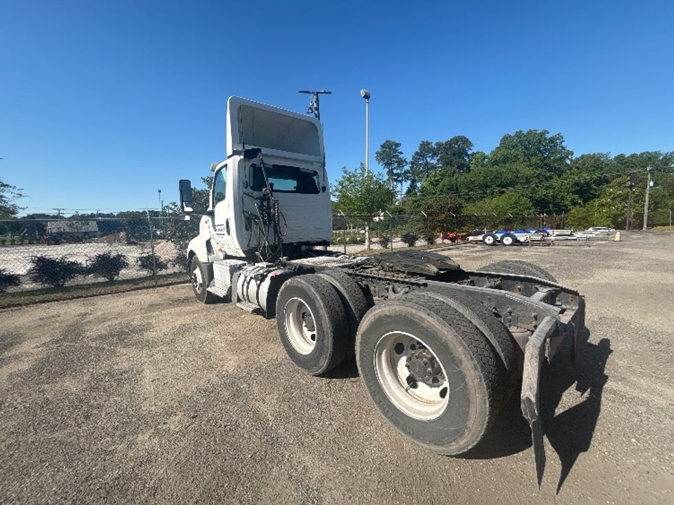 Day Cab Tractor-Heavy Duty Tractors-International-2019-LT625-Newport News-VA-379,404\n\t\tmiles-$ 25,750 - Image 5