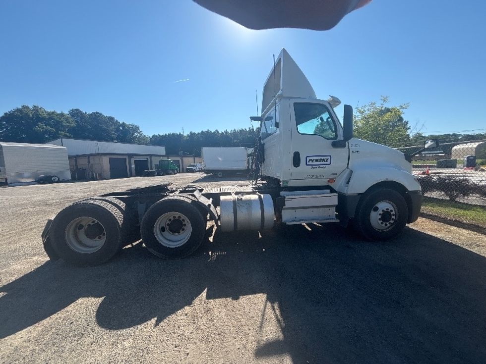 Day Cab Tractor-Heavy Duty Tractors-International-2019-LT625-Newport News-VA-379,404\n\t\tmiles-$ 25,750 - Image 8