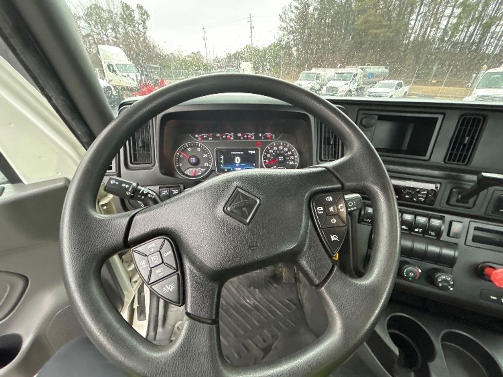 Day Cab Tractor-Heavy Duty Tractors-International-2019-LT625-Norcross-GA-113,802\n\t\tmiles-$ 30,250 - Image 11