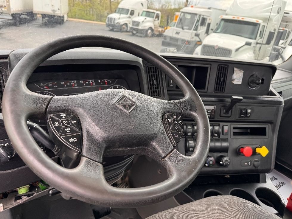 Day Cab Tractor-Heavy Duty Tractors-International-2019-LT625-Obetz-OH-503,547\n\t\tmiles-$ 27,750 - Image 11