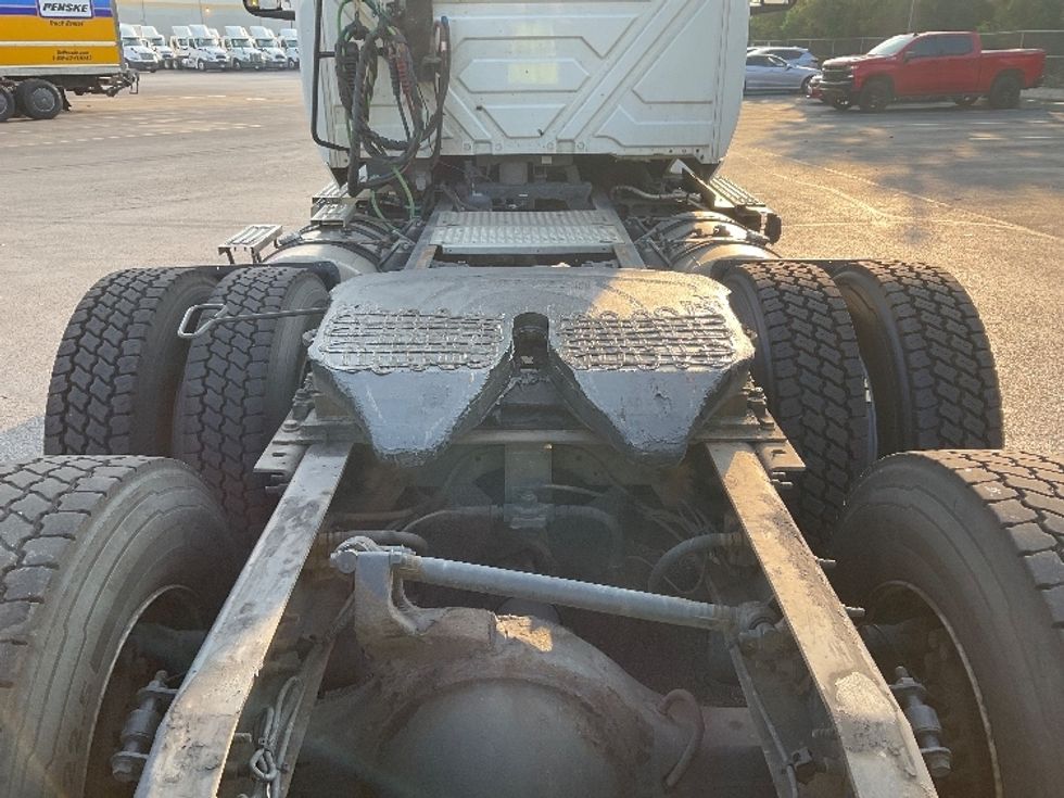 Day Cab Tractor-Heavy Duty Tractors-International-2019-LT625-Obetz-OH-519,261\n\t\tmiles-$ 27,750 - Image 6