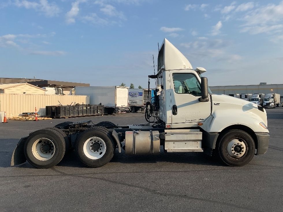 Day Cab Tractor-Heavy Duty Tractors-International-2019-LT625-Obetz-OH-519,261\n\t\tmiles-$ 27,750 - Image 8