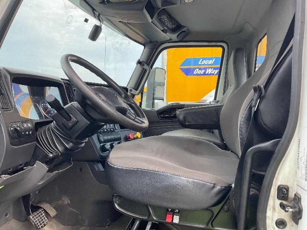 Day Cab Tractor-Heavy Duty Tractors-International-2019-LT625-Obetz-OH-519,261\n\t\tmiles-$ 27,750 - Image 9