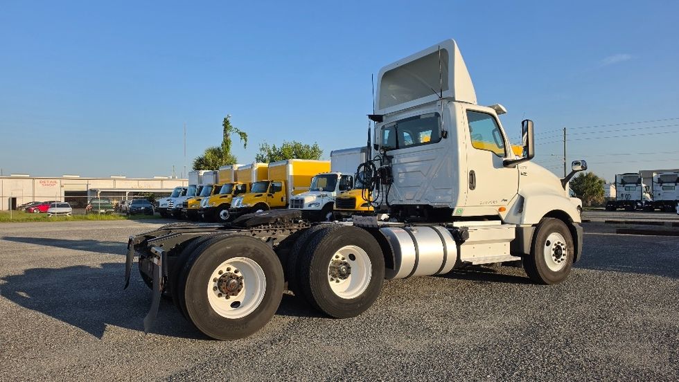 Day Cab Tractor-Heavy Duty Tractors-International-2019-LT625-Ocala-FL-377,279\n\t\tmiles-$ 25,250 - Image 7