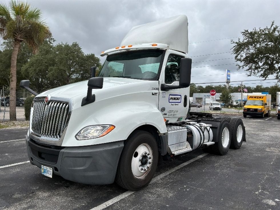 Day Cab Tractor-Heavy Duty Tractors-International-2019-LT625-Ocala-FL-556,341\n\t\tmiles-$ 22,000 - Image 1