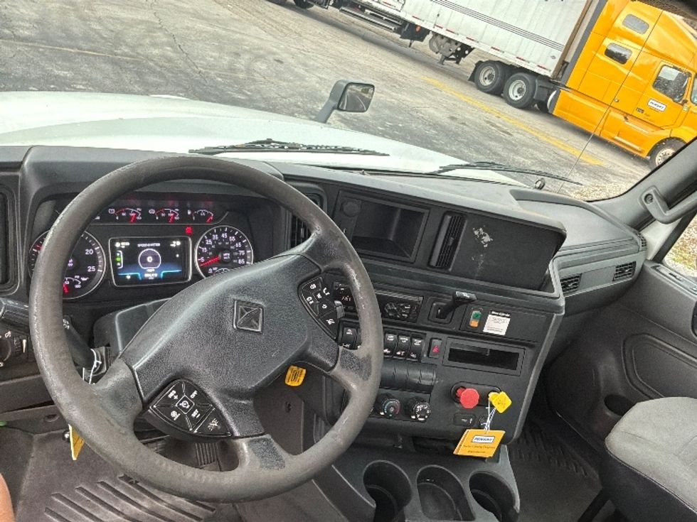 Day Cab Tractor-Heavy Duty Tractors-International-2019-LT625-Ocala-FL-556,341\n\t\tmiles-$ 22,000 - Image 10