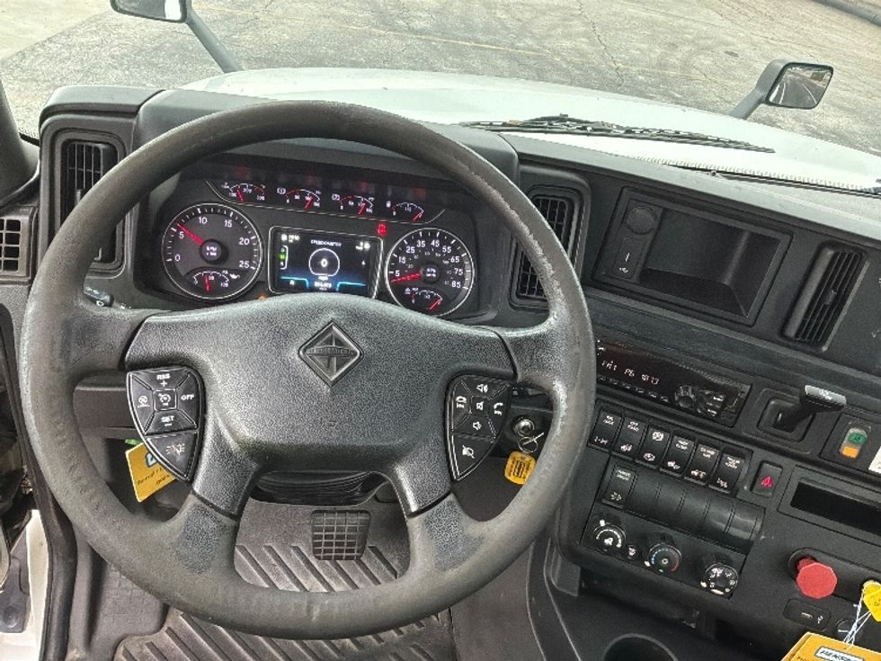 Day Cab Tractor-Heavy Duty Tractors-International-2019-LT625-Ocala-FL-556,341\n\t\tmiles-$ 22,000 - Image 11