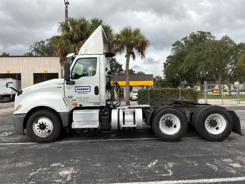 Day Cab Tractor-Heavy Duty Tractors-International-2019-LT625-Ocala-FL-556,341\n\t\tmiles-$ 22,000 - Image 4