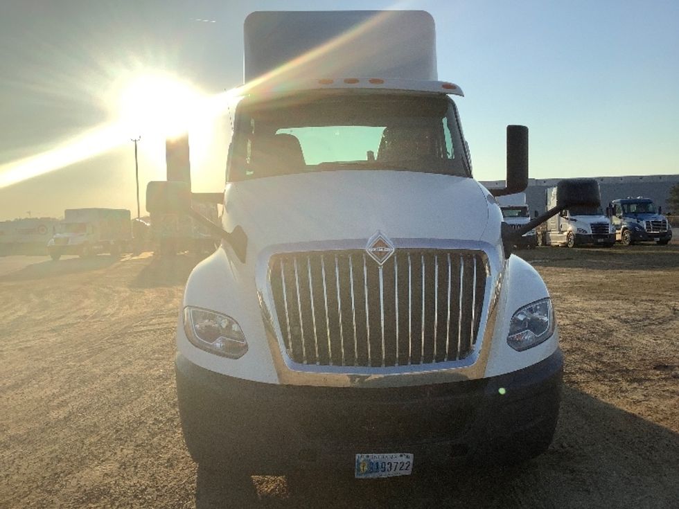 Day Cab Tractor-Heavy Duty Tractors-International-2019-LT625-Ocala-FL-595,292\n\t\tmiles-$ 19,000 - Image 2