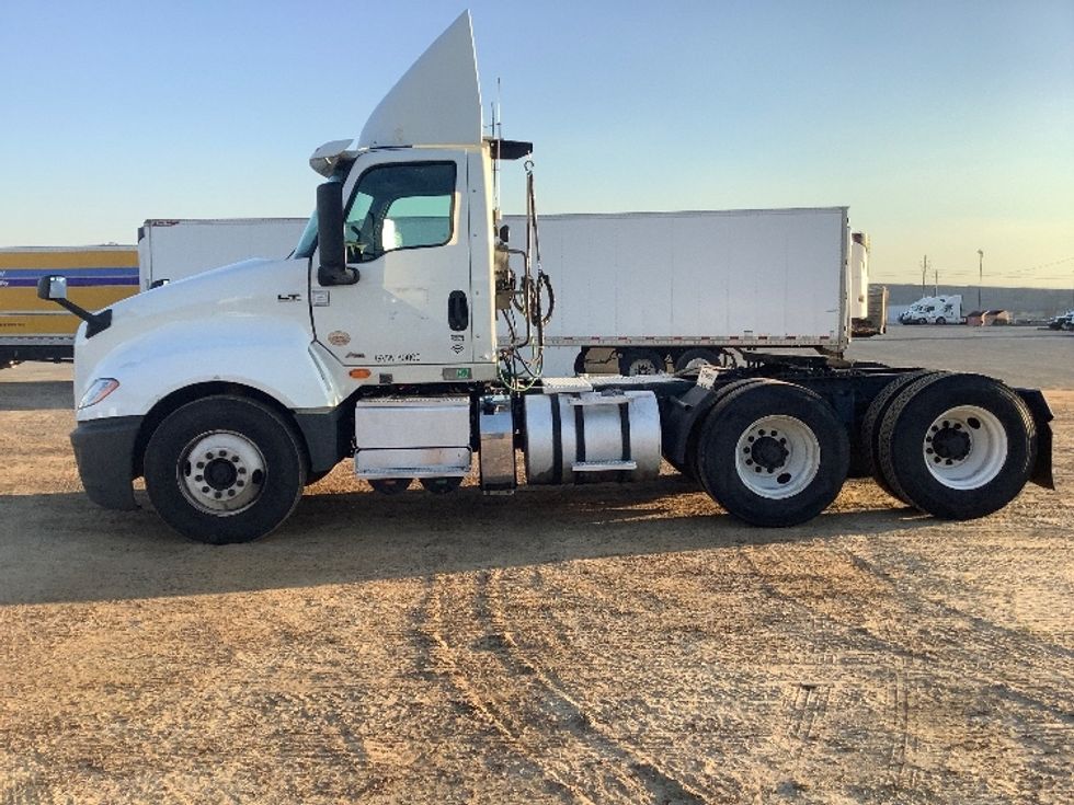 Day Cab Tractor-Heavy Duty Tractors-International-2019-LT625-Ocala-FL-595,292\n\t\tmiles-$ 19,000 - Image 4