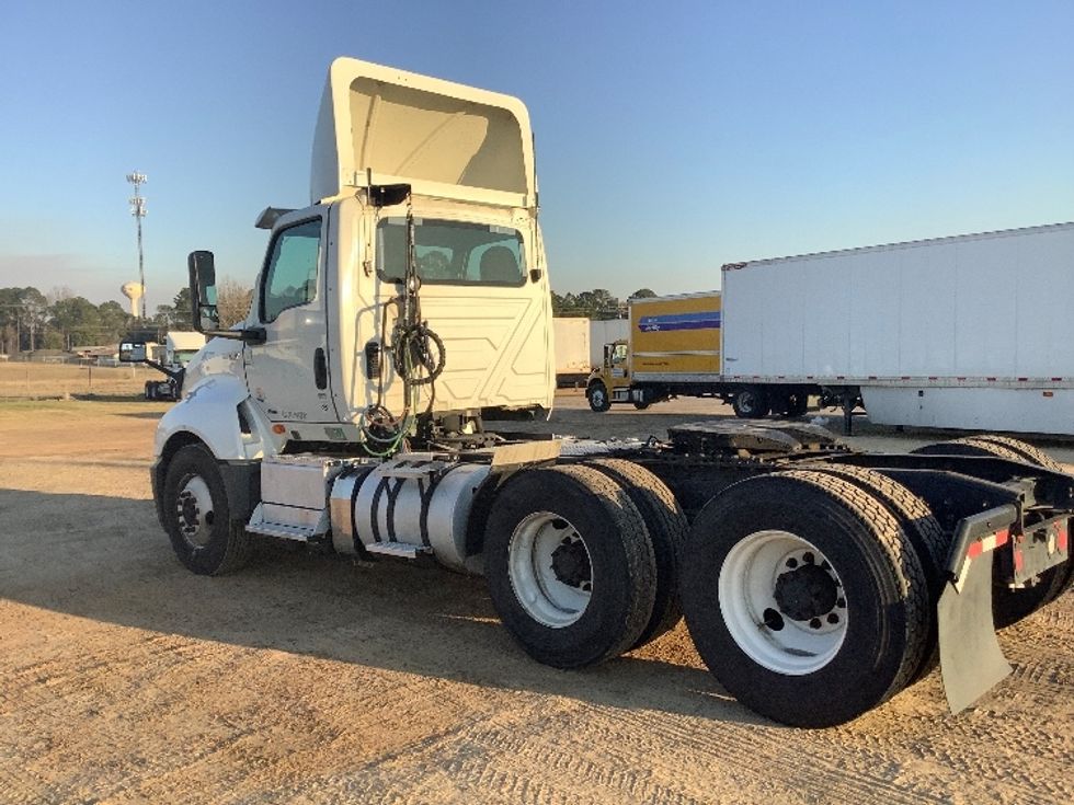 Day Cab Tractor-Heavy Duty Tractors-International-2019-LT625-Ocala-FL-595,292\n\t\tmiles-$ 19,000 - Image 5