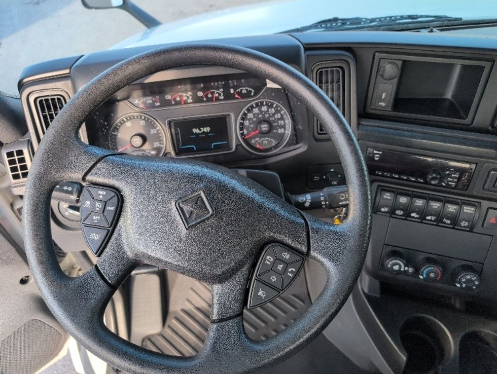 Day Cab Tractor-Heavy Duty Tractors-International-2019-LT625-Ocala-FL-96,662\n\t\tmiles-$ 16,250 - Image 11