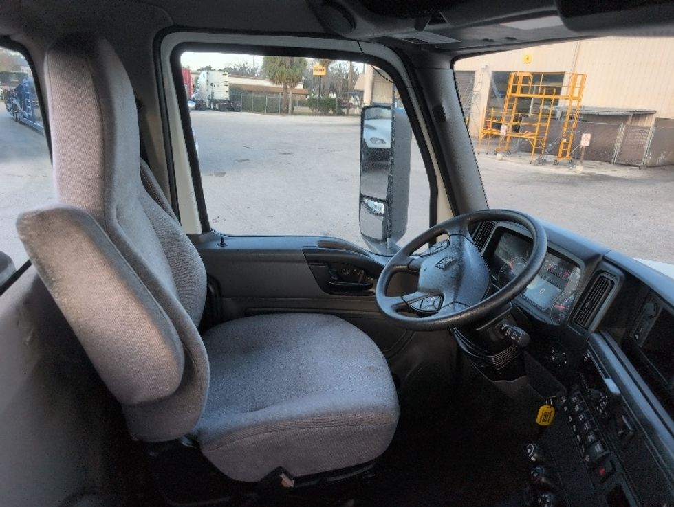 Day Cab Tractor-Heavy Duty Tractors-International-2019-LT625-Ocala-FL-96,662\n\t\tmiles-$ 16,250 - Image 14