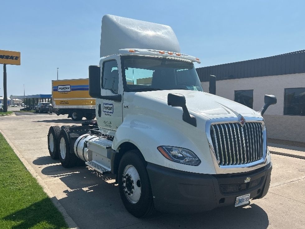 Day Cab Tractor-Heavy Duty Tractors-International-2019-LT625-Oklahoma City-OK-360,879\n\t\tmiles-$ 29,500 - Image 1