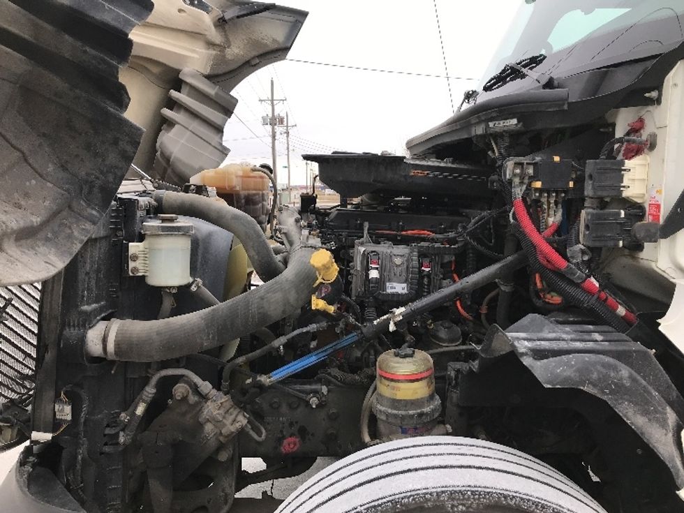 Day Cab Tractor-Heavy Duty Tractors-International-2019-LT625-Omaha-NE-199,159\n\t\tmiles-$ 39,000 - Image 16