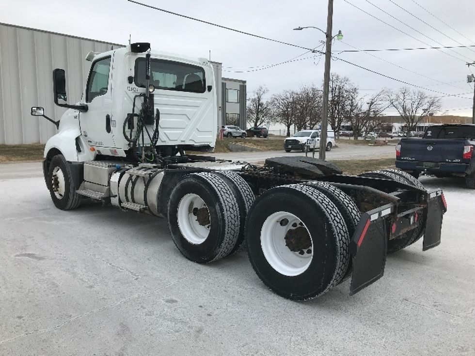 Day Cab Tractor-Heavy Duty Tractors-International-2019-LT625-Omaha-NE-199,159\n\t\tmiles-$ 39,000 - Image 5