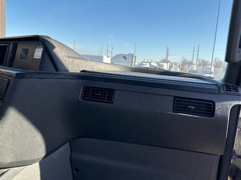 Day Cab Tractor-Heavy Duty Tractors-International-2019-LT625-Omaha-NE-212,822\n\t\tmiles-$ 37,000 - Image 13