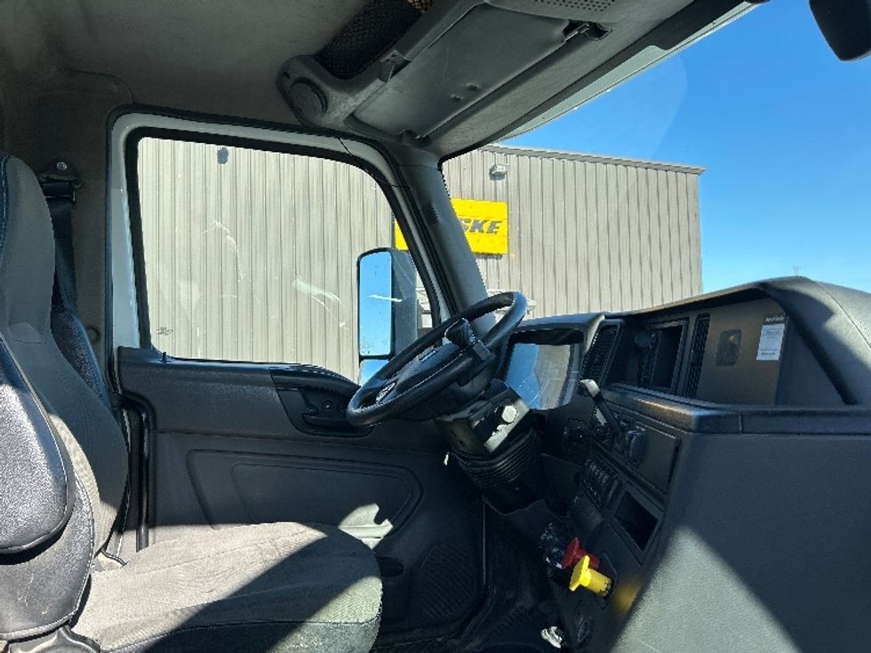 Day Cab Tractor-Heavy Duty Tractors-International-2019-LT625-Omaha-NE-212,822\n\t\tmiles-$ 37,000 - Image 14