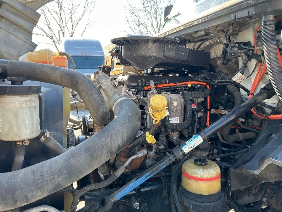 Day Cab Tractor-Heavy Duty Tractors-International-2019-LT625-Omaha-NE-212,822\n\t\tmiles-$ 37,000 - Image 16