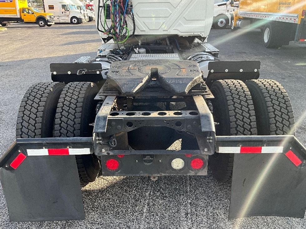 Day Cab Tractor-Heavy Duty Tractors-International-2019-LT625-Orlando-FL-130,546\n\t\tmiles-$ 17,250 - Image 6