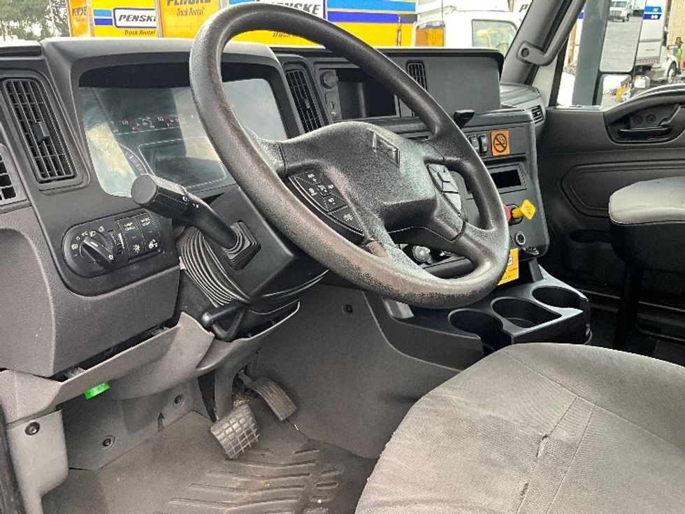 Day Cab Tractor-Heavy Duty Tractors-International-2019-LT625-Orlando-FL-175,738\n\t\tmiles-$ 30,250 - Image 10