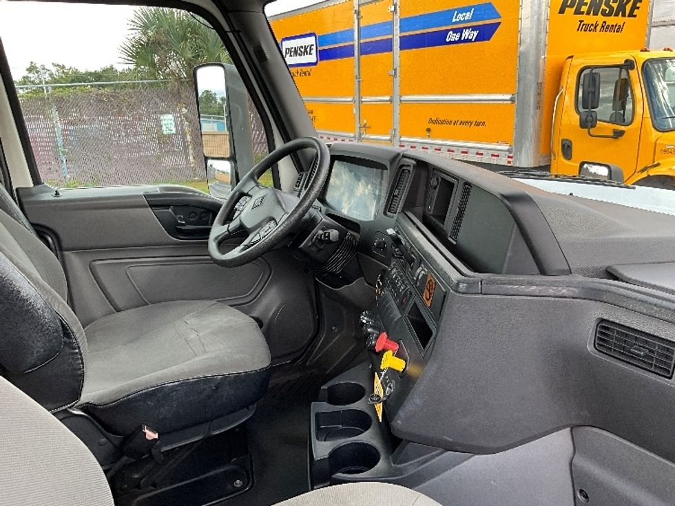 Day Cab Tractor-Heavy Duty Tractors-International-2019-LT625-Orlando-FL-175,738\n\t\tmiles-$ 30,250 - Image 14