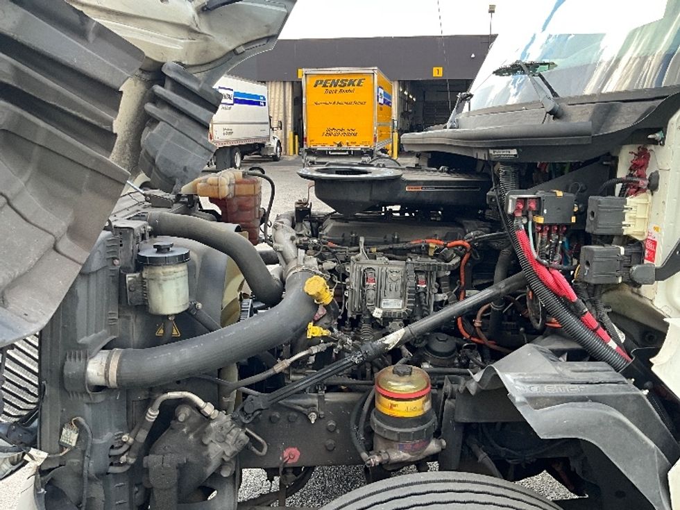 Day Cab Tractor-Heavy Duty Tractors-International-2019-LT625-Orlando-FL-175,738\n\t\tmiles-$ 30,250 - Image 16