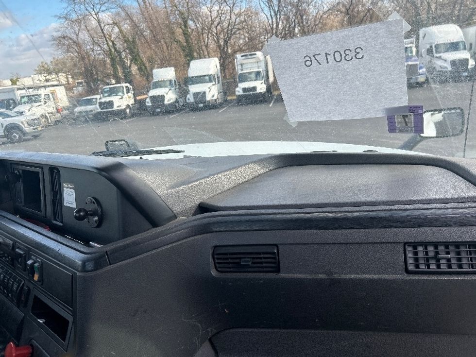 Day Cab Tractor-Heavy Duty Tractors-International-2019-LT625-Pennsauken-NJ-393,416\n\t\tmiles-$ 25,000 - Image 13