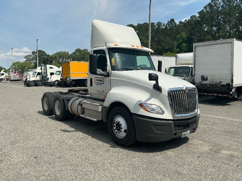 Day Cab Tractor-Heavy Duty Tractors-International-2019-LT625-Pensacola-FL-276,523\n\t\tmiles-$ 31,250 - Image 1