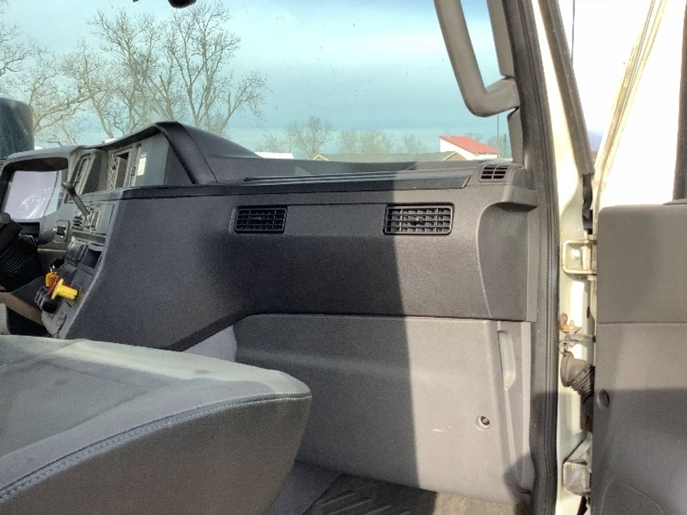 Day Cab Tractor-Heavy Duty Tractors-International-2019-LT625-Pensacola-FL-315,492\n\t\tmiles-$ 25,750 - Image 13