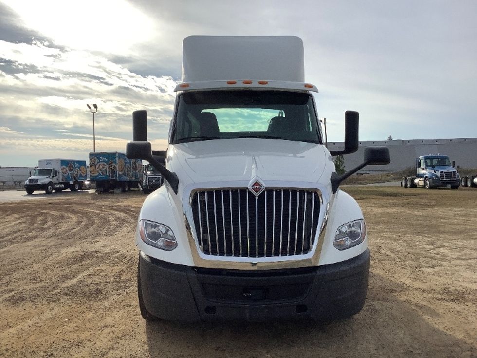 Day Cab Tractor-Heavy Duty Tractors-International-2019-LT625-Pensacola-FL-315,492\n\t\tmiles-$ 25,750 - Image 2