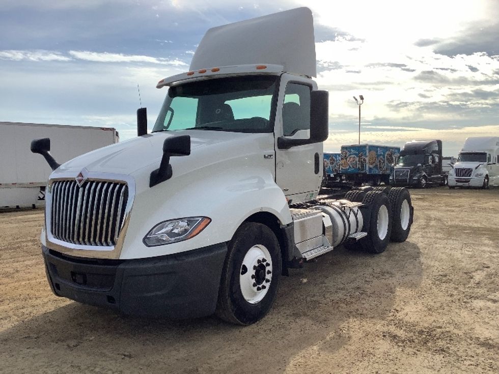 Day Cab Tractor-Heavy Duty Tractors-International-2019-LT625-Pensacola-FL-315,492\n\t\tmiles-$ 25,750 - Image 3