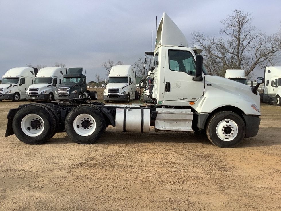Day Cab Tractor-Heavy Duty Tractors-International-2019-LT625-Pensacola-FL-315,492\n\t\tmiles-$ 25,750 - Image 8