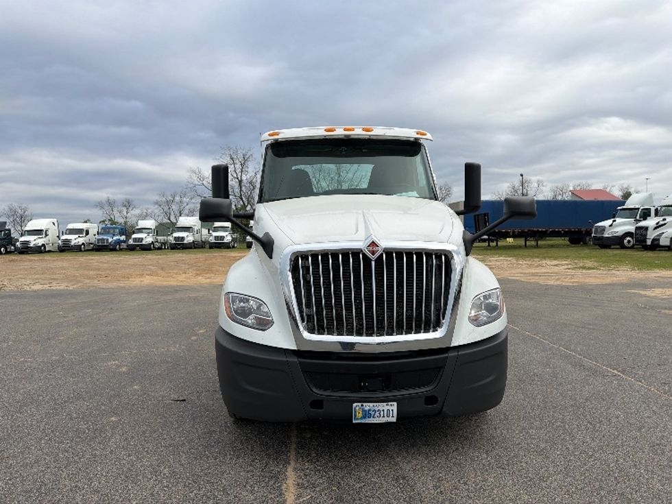 Day Cab Tractor-Heavy Duty Tractors-International-2019-LT625-Pensacola-FL-393,197\n\t\tmiles-$ 24,750 - Image 2