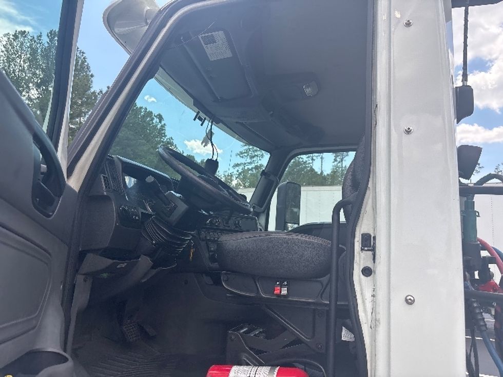 Day Cab Tractor-Heavy Duty Tractors-International-2019-LT625-Pensacola-FL-453,924\n\t\tmiles-$ 22,250 - Image 10