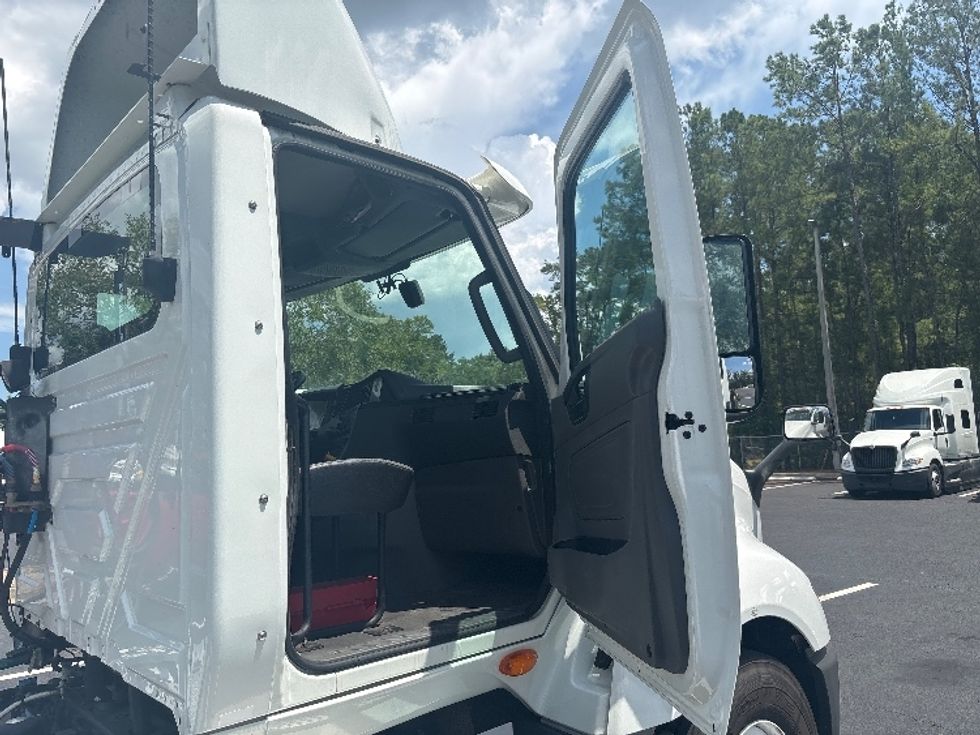 Day Cab Tractor-Heavy Duty Tractors-International-2019-LT625-Pensacola-FL-453,924\n\t\tmiles-$ 22,250 - Image 12