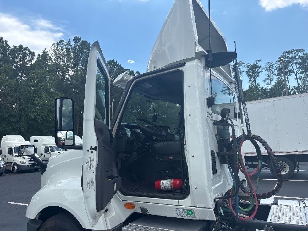 Day Cab Tractor-Heavy Duty Tractors-International-2019-LT625-Pensacola-FL-453,924\n\t\tmiles-$ 22,250 - Image 9