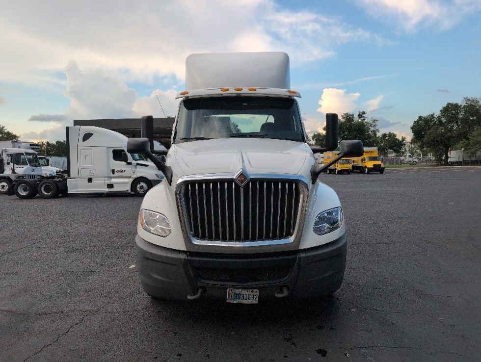 Day Cab Tractor-Heavy Duty Tractors-International-2019-LT625-Pensacola-FL-530,000\n\t\tmiles-$ 19,000 - Image 2