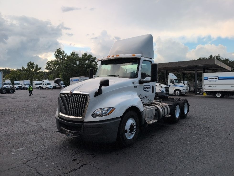 Day Cab Tractor-Heavy Duty Tractors-International-2019-LT625-Pensacola-FL-530,000\n\t\tmiles-$ 19,000 - Image 3