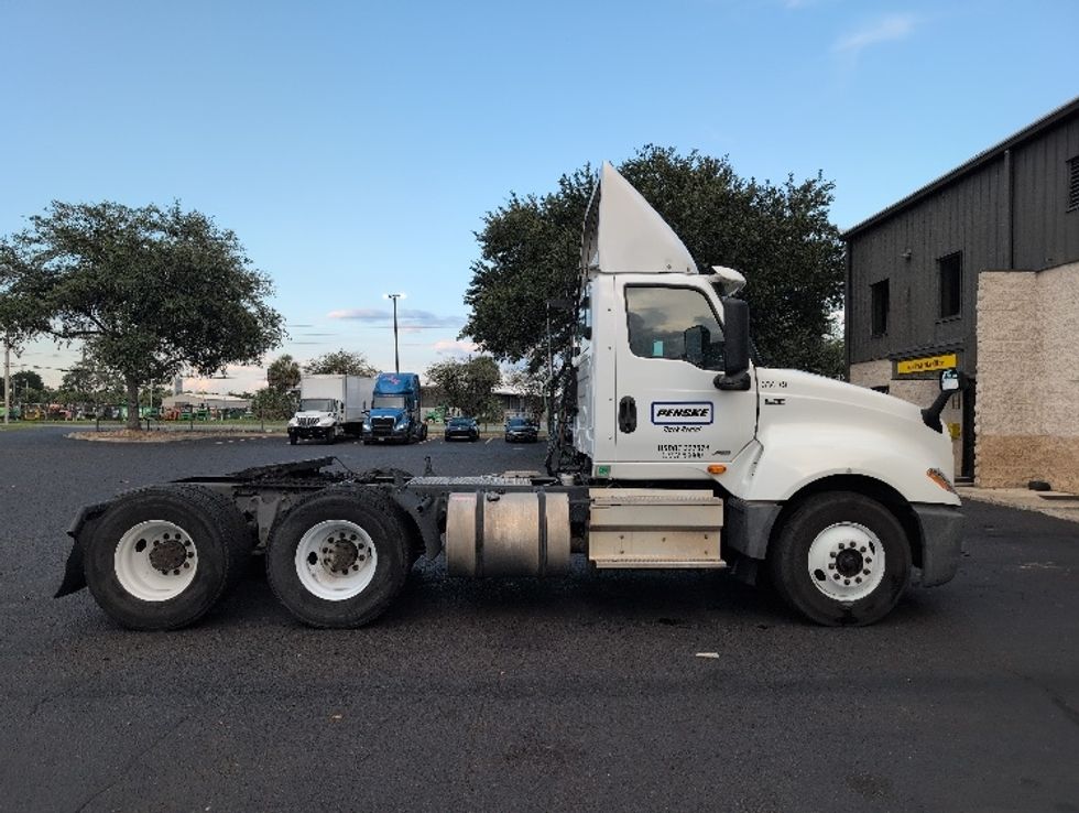 Day Cab Tractor-Heavy Duty Tractors-International-2019-LT625-Pensacola-FL-530,000\n\t\tmiles-$ 19,000 - Image 8