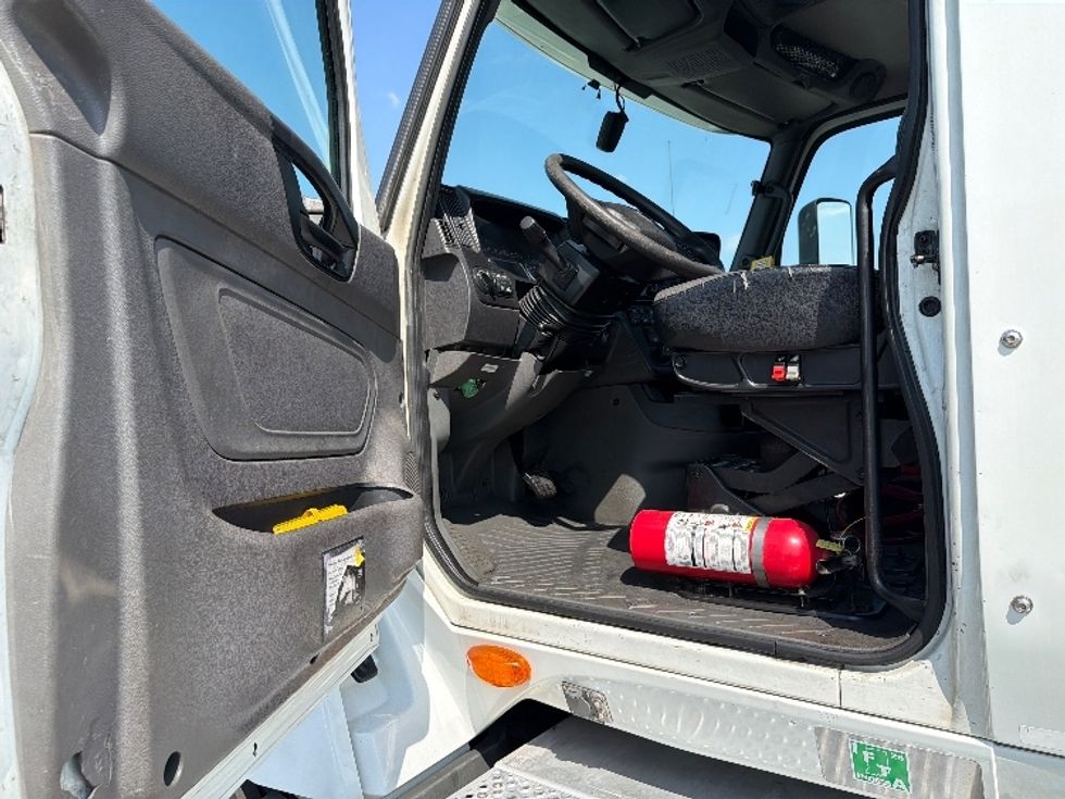 Day Cab Tractor-Heavy Duty Tractors-International-2019-LT625-Pensacola-FL-617,061\n\t\tmiles-$ 20,000 - Image 9