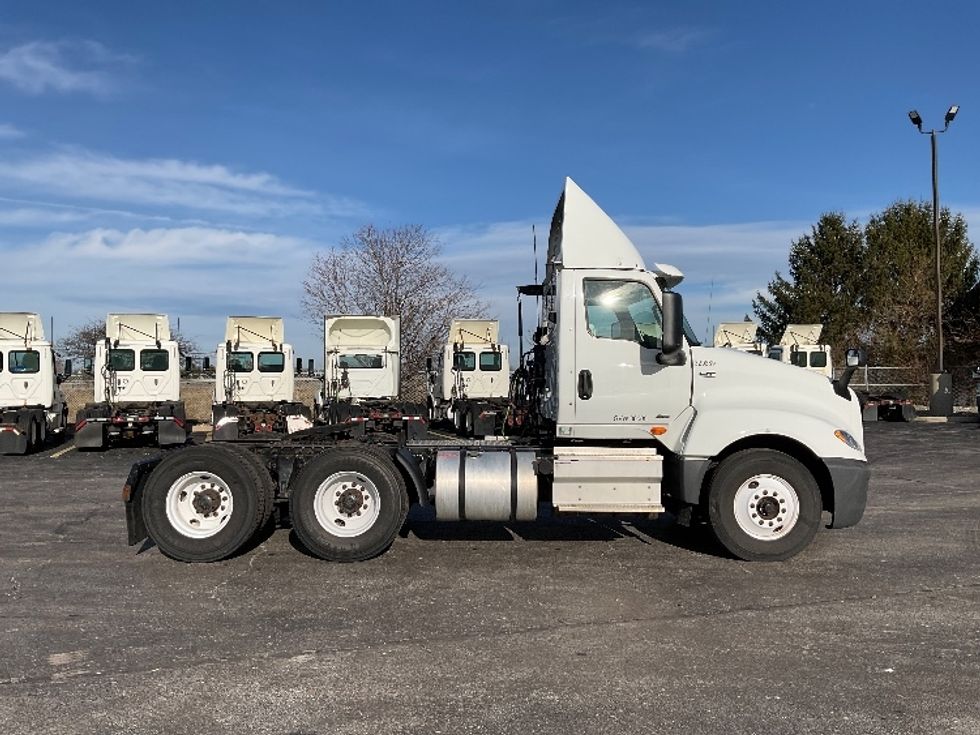 Day Cab Tractor-Heavy Duty Tractors-International-2019-LT625-Perrysburg-OH-179,885\n\t\tmiles-$ 24,500 - Image 8