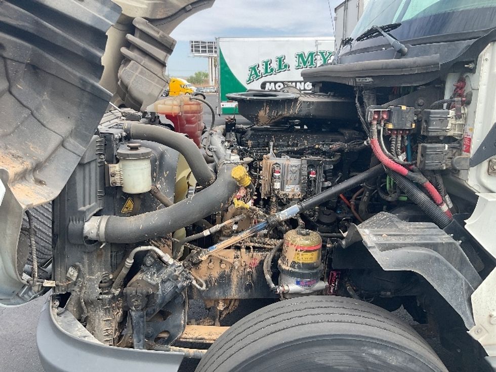 Day Cab Tractor-Heavy Duty Tractors-International-2019-LT625-Phoenix-AZ-235,962\n\t\tmiles-$ 33,250 - Image 16