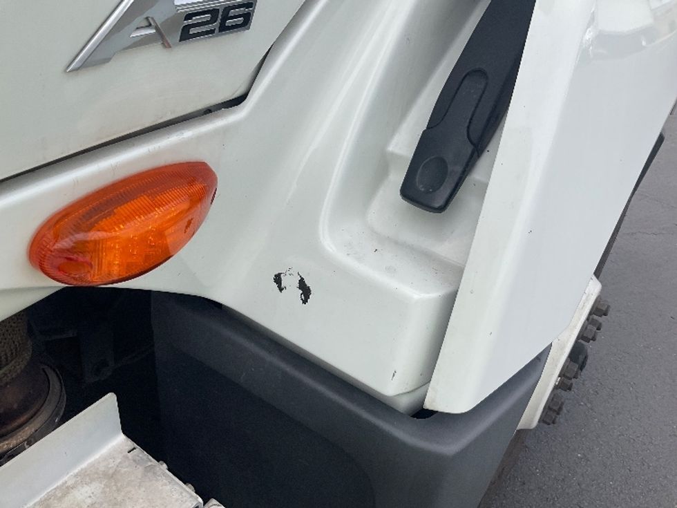 Day Cab Tractor-Heavy Duty Tractors-International-2019-LT625-Phoenix-AZ-235,962\n\t\tmiles-$ 33,250 - Image 20