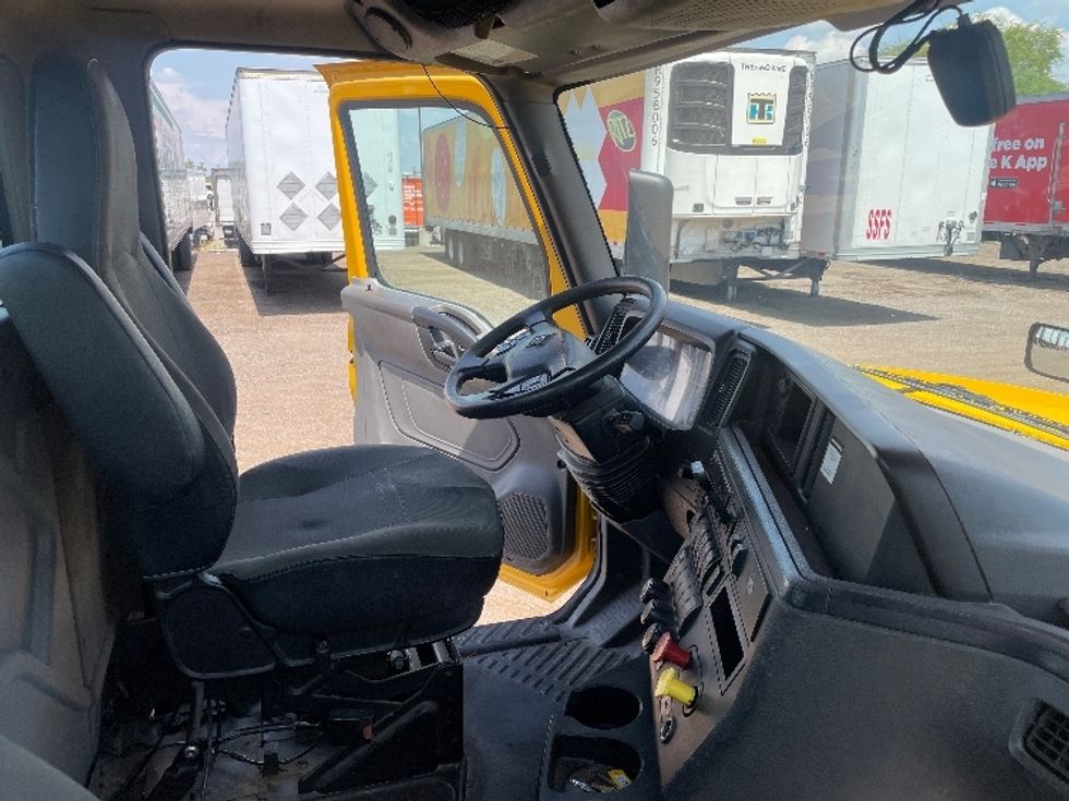 Day Cab Tractor-Heavy Duty Tractors-International-2019-LT625-Phoenix-AZ-252,858\n\t\tmiles-$ 26,250 - Image 13