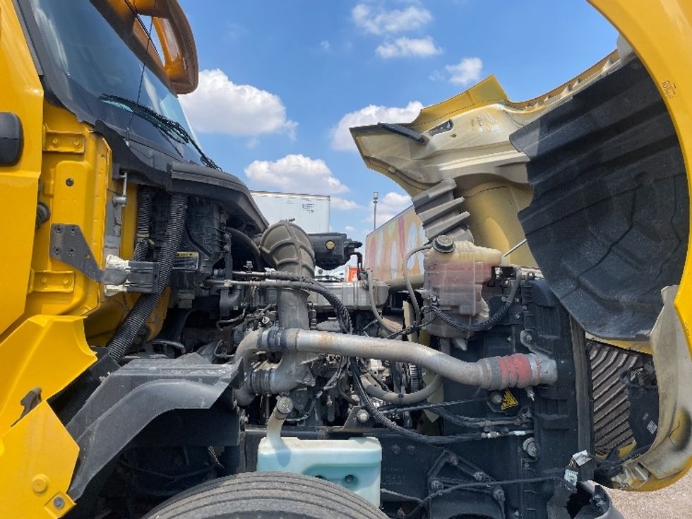 Day Cab Tractor-Heavy Duty Tractors-International-2019-LT625-Phoenix-AZ-252,858\n\t\tmiles-$ 26,250 - Image 14